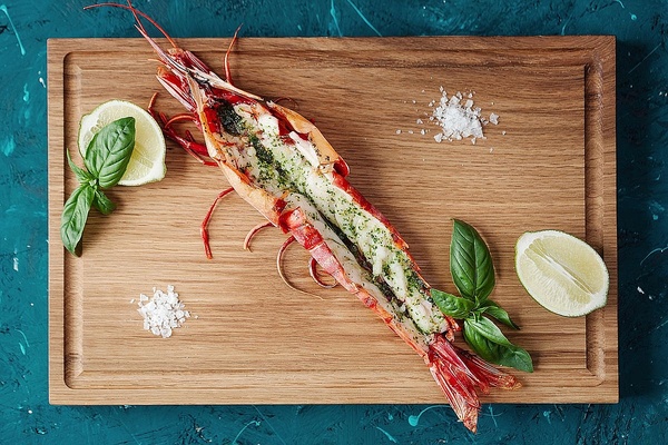 Ultima от Яндекс Еды: Премиум-доставка для взыскательных клиентов